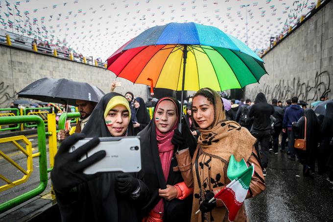 "Iran je za potnike zelo varna država, praktično brez nasilnega kriminala (razen v redkih predelih, ki turistično niso zanimivi in so daleč od običajnih poti turističnega interesa)." | Foto: Reuters