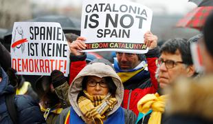 Puigdemonta bodo izročili Španiji zaradi zlorabe javnih sredstev, ne zaradi upora
