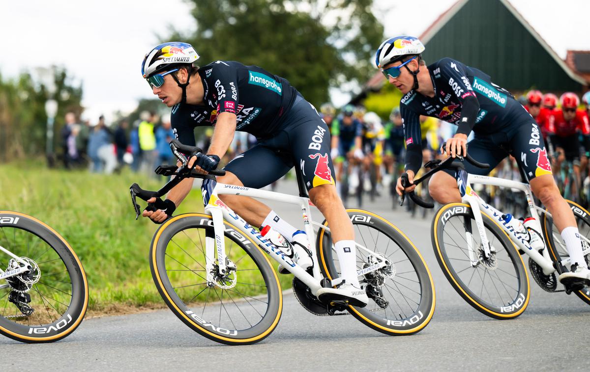 Danny van Poppel | Vodilni Danny van Poppel je bil v času padca na čelu glavnine. | Foto Guliverimage