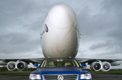 Uradno: Volkswagen ukinja SUV, ki je vlekel boeinga 747 #foto