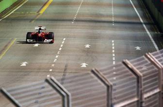 Alonso: Najprej stopničke, nato izboljšati dirkalnik