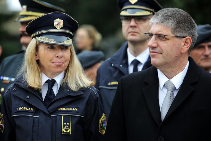 Zakon o organiziranosti in delu v policiji v 47. členu določa, da generalnega direktorja policije imenuje vlada na predlog ministra, pri čemer se za postopek uporabljajo določbe zakona, ki ureja sistem javnih uslužbencev. | Foto: STA ,