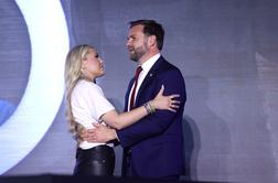 Kirkova vdova podprla JD Vancea