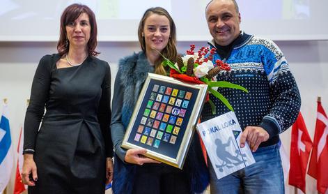 Ob jubileju zbornik z zvezdniškim prahom