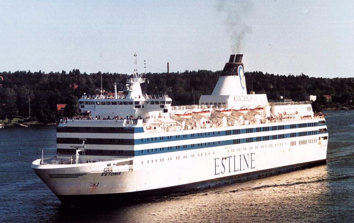 trajekt Estonia | Trajekt Estonia so leta 1979 izdelali v Nemčiji. Dolg je bil 155 metrov, sprejel pa je lahko do dva tisoč potnikov in 460 avtomobilov. | Foto Reuters