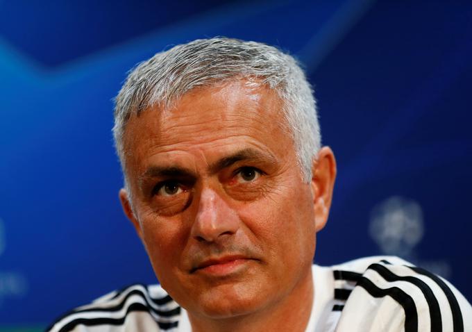Jose Mourinho v zadnjem času vodi tekme rdečih vragov pod silovitim pritiskom. | Foto: Reuters
