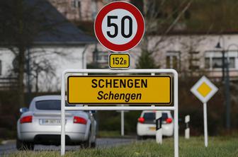 Uvedba mej bi lahko schengensko območje stala 110 milijard evrov letno