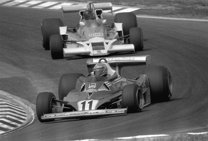 Melania je z očetom, navdušencem nad avtomobili, odhajala na dirke formule ena. Na tej simbolični fotografiji je dirka formule ena leta 1977 v Hockenheimu v Nemčiji. | Foto: Guliverimage