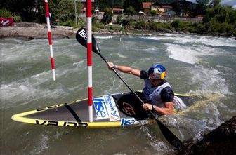 Kauzer in Meglič dvignila Tacen na noge
