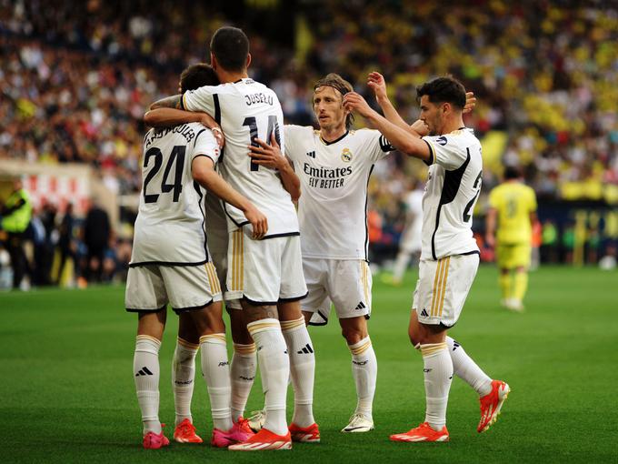 Real Madrid, ki se bo čez dva tedna v finalu lige prvakov pomeril z Borussio Dortmund, je po prvem polčasu v Villarrealu vodil s 4:1. Nato je Alexander Sørloth nadaljeval strelsko rapsodijo in dosegel kar poker zadetkov za končnih 4:4. | Foto: Reuters