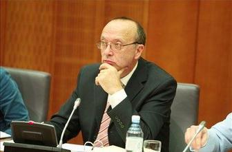 SDS proti prehajanju sodnikov in tožilcev med odvetnike