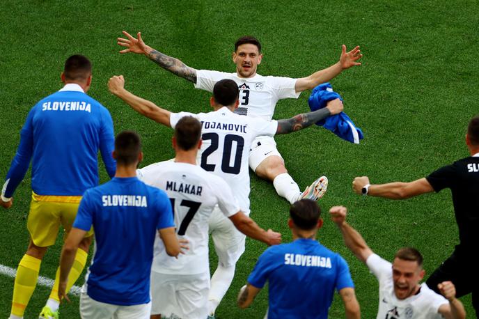 Euro 2024 Slovenija Danjska Erik Janža | Ogled tekem Evropskega nogometnega prvenstva v Nemčiji je mogoč na dveh televizijskih postajah, a le Sportklub prenaša vse obračune.  | Foto Reuters
