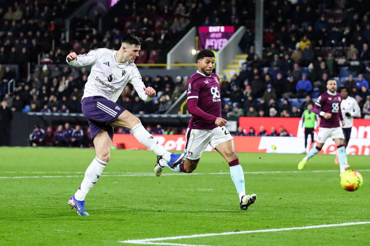 Benjamin Šeško je dvakrat zatresel mrežo Burnleyja, a njegov Man United je vknjižil le točko. | Foto: Guliverimage