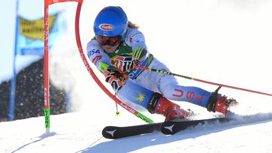 Shiffrinova na uvodu do jubilejne zmage, Hrovatova ponovila lansko uvrstitev