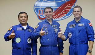 Sojuz s tremi astronavti uspešno poletel v vesolje