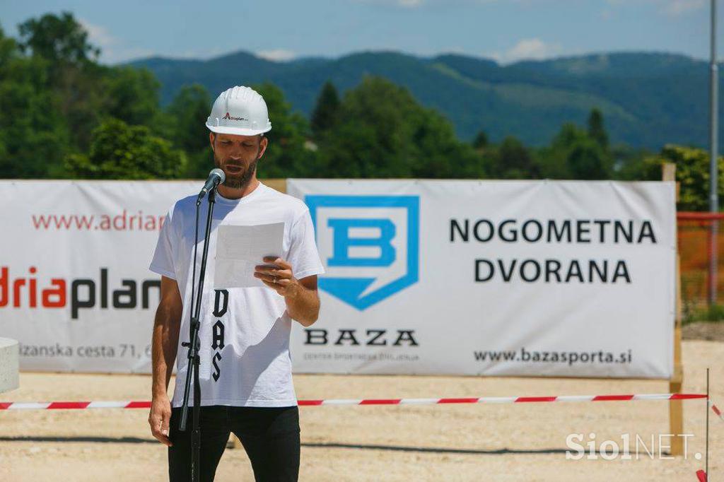 Baza Boštjan Cesar Bojan Jokić