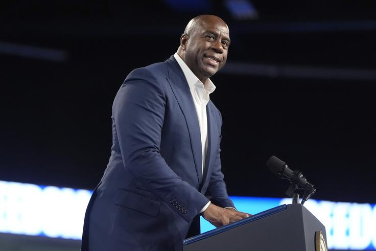 Legenda Los Angeles Lakersov Magic Johnson je s svojim zapisom posredno opozorila tudi vodstvo kluba, ki mora okoli Luke Dončića zgraditi precej drugačno ekipo. | Foto: Guliverimage