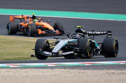 V živo: Zadnji krogi, vrstijo se prehitevanja za stopničke