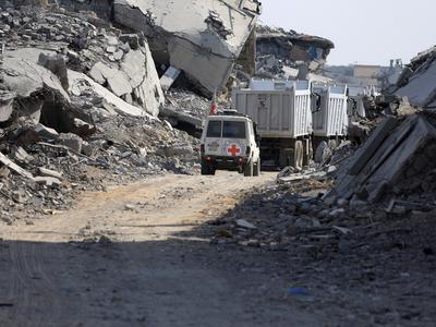 Izrael v zameno za truplo talca v Gazo vrnil trupla 15 Palestincev