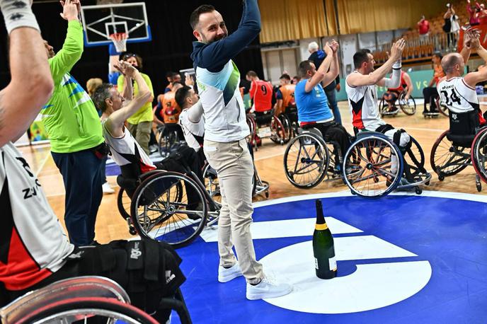 košarka na vozičkih | Slovenski košarkarji na vozičkih so maja prvič v zgodovini postali prvaki regionalne Lige NLB Wheel.  | Foto Drago Perko