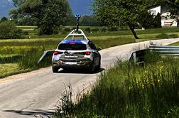 Google ga je fotografiral golega. To je sledilo.