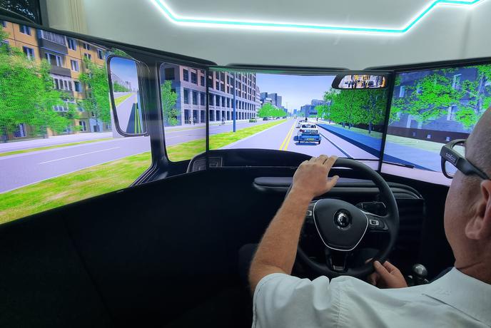 Simulator vožnje avtobusa po Ljubljani: LPP uri nove in izboljšuje obstoječe voznike