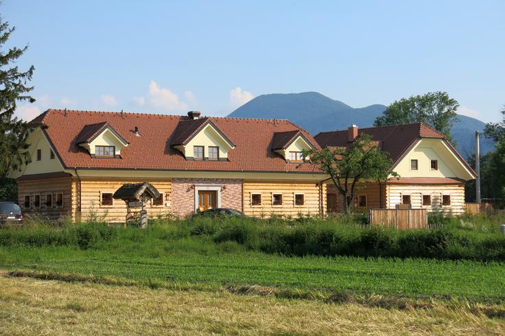 Barjanska domačija Trnulja kuha, streže in naliva le tisto, kar je ekološko pridelano. | Foto: Miha First