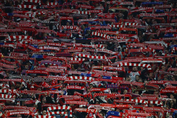 Navijaška kulisa na Bayernovem stadionu | Foto: Reuters