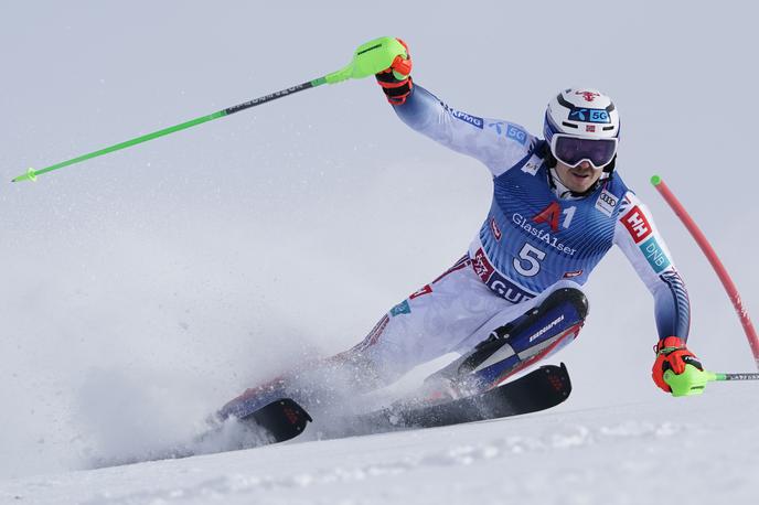 Henrik Kristoffersen | Henrik Kristoffersen je v ciljnem izteku povsem izgubil živce. | Foto Guliverimage