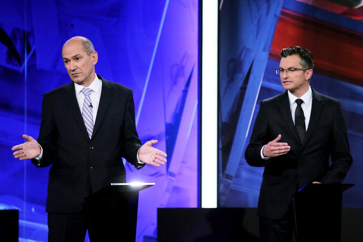 Janez Janša je po padcu Šarčeve manjšinske vlade prevzel vodenje države. | Foto: STA ,