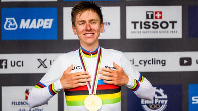 Kdaj bi Pogačar lahko prvič dirkal v mavrični majici in kakšno je ozadje mavričnih barv?