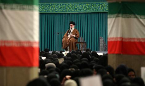 Iran grozi Izraelu in ZDA: Prejeli boste uničujoč odgovor