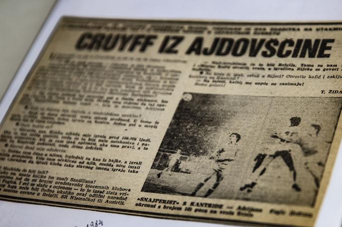 Novinarji in navijači so ga zaradi izjemnih nogometnih vrlin ter lahkotnosti preigravanj označili za Cruyffa iz Ajdovščine. ''To je bila ogromna čast. Zelo spoštujem Cruyffa. V živo ga nisem nikoli spoznal, je pa bil igralec, ki sem ga resnično oboževal. Zame je bil najbolj popoln igralec na svetu. Imel je vse. Levo nogo, desno nogo, bil je hiter, eksploziven, atraktiven, z glavo je znal vse,'' ne skriva navdušenja nad vzornikom Johanom Cruyffom, ki je pred sedmimi leti izgubil boj z zahrbtno boleznijo. | Foto: Osebni arhiv