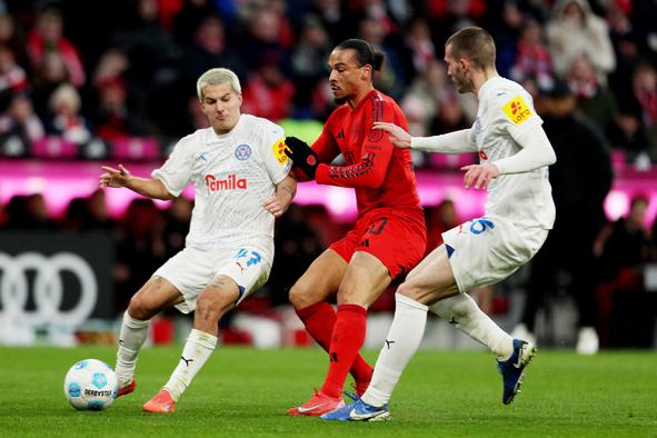 Bayer se je približal Bayernu na -6