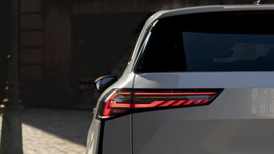 Mitsubishi grandis – nekoč enoprostorec, danes SUV: Japonci vračajo staro ime #foto