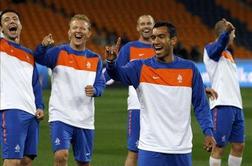 Van Bronckhorst ne bo šel na doping kontrolo
