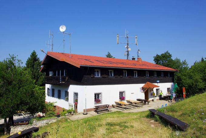 Planinski dom na Gori Oljki | Foto: poiscime.si