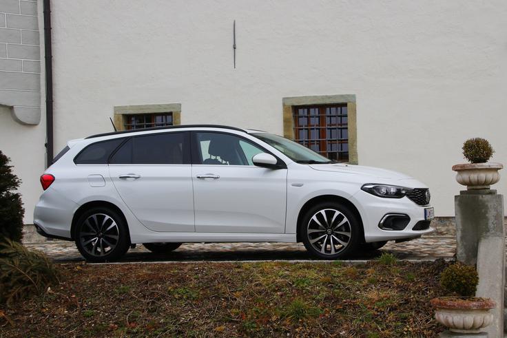 Fiat tipo je tudi že v Slovenijo zapeljal v novih karoserijskih izvedbah. | Foto: Aleš Črnivec