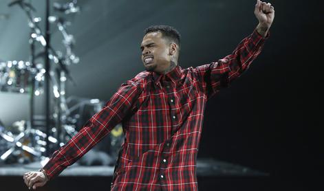 Streljanje na koncertu ameriškega raperja Chrisa Browna (video)