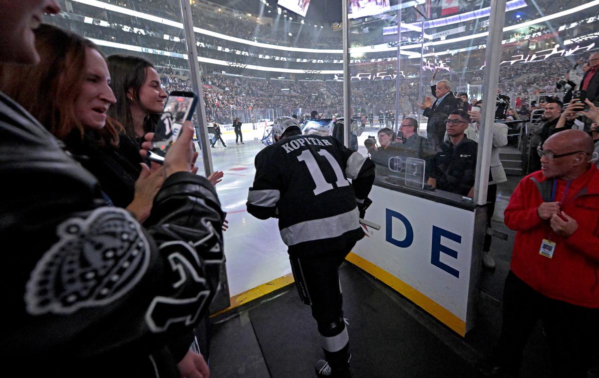 Anže Kopitar | Anže Kopitar in kralji na domačem ledu pričakujejo Pittsburgh. | Foto Reuters
