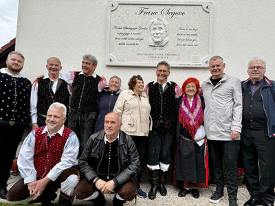 V Slovenj Gradcu nov poklon ustanovnemu članu Štirih kovačev Francu Šegovcu