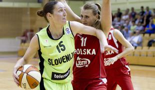 Slovenska kapetanka bo ostala kar v Španiji