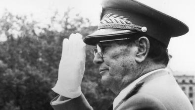 Miha Mazzini: Tito je spet med nami, a tokrat množično