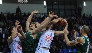 Omić blestel, Olimpija izgubila