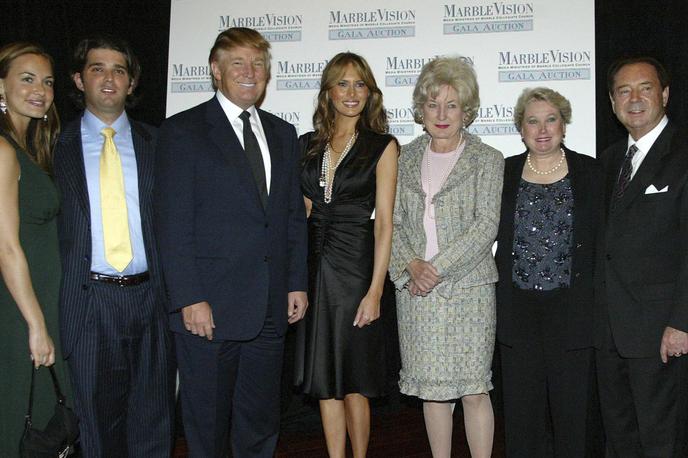 Donald Trump | Fotografija iz leta 2005, na kateri Maryanne Trump Barry stoji zraven Melanie Trump. | Foto Guliverimage