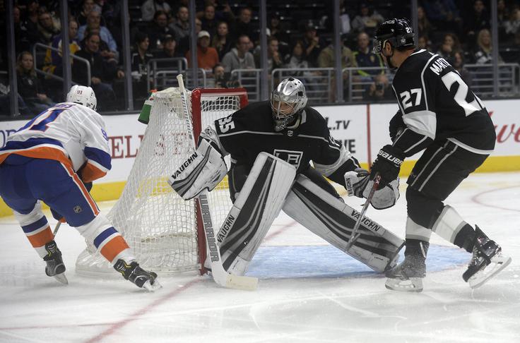 Vratar Darcy Kuemper je odigral prvo uradno tekmo za LA Kings in zaustavil 23 strelov od 25. | Foto: Reuters
