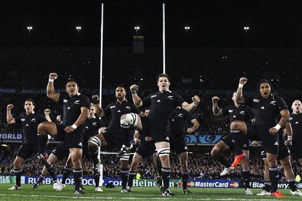 "All blacks" vendarle v črnih dresih