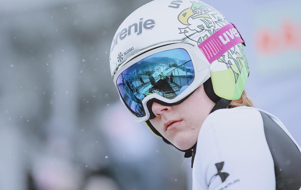 Ema Klinec | Ema Klinec bo danes ena od slovenskih adutinj za medaljo na srednji skakalnici v Oberstdorfu. | Foto Sportida