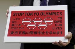 Na Japonskem razširili izredne razmere, krepijo se pozivi k odpovedi iger