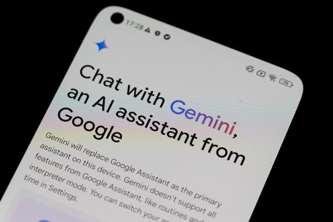 Google Gemini | Adijo, Google Assistant, hvala za skoraj deset let služenja. | Foto Shutterstock